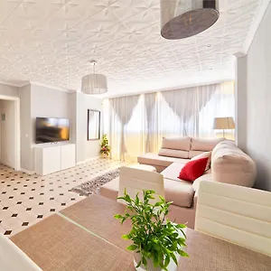 https://fantstico-apartamento-junto-a-la-estacin.es-andalucia.com